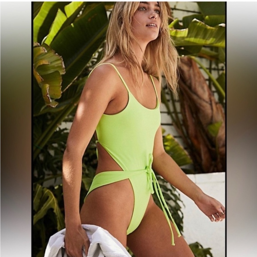 New mare perpetua the essential one piece siwmsuit by free people Small Green